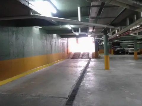 Cochera en Colombres 774 - Lomas de Zamora