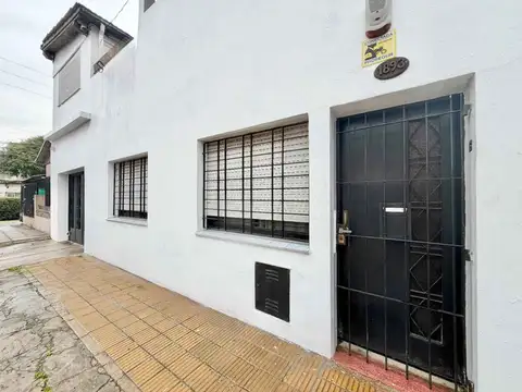 VENTA PH TIPO CASA 4 AMB- COCHERA- W. MORRIS