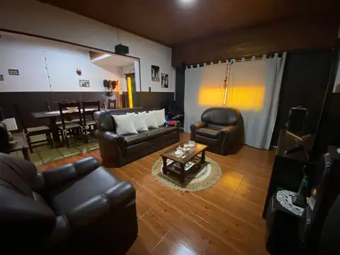 Depto Tipo Casa en Venta de 4 ambientes