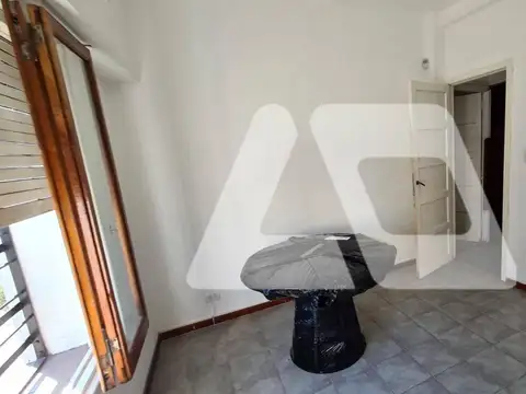 Casa 2 ambientes con 1 baño