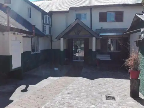 Excelente casa con pileta quincho oportunidad!Apta credito 