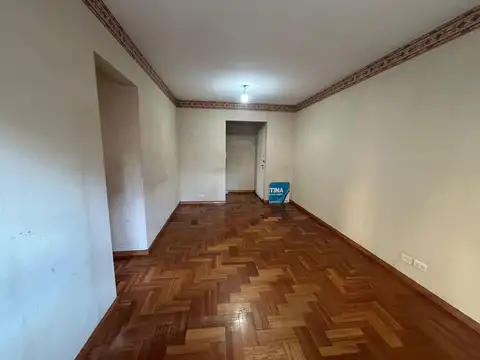 Av Directorio 625 , Piso 5