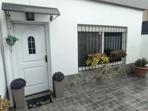 Depto Tipo Casa en Venta 47 años