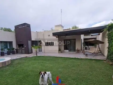 OPENHOUSE vende flamante casa en Barrio El Cortijo, Chacras de Coria