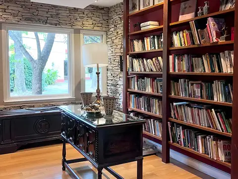 Casa 6 ambientes con 4 baños