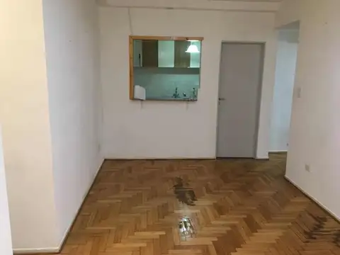 Venta. Departamento 2 amb. Apto crédito. Moreno y Directorio
