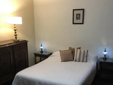 Casa 7 ambientes con 2 baños