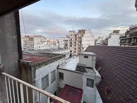 Aráoz 2400, Piso 6