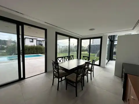 Av. Jorge Newbery 4500