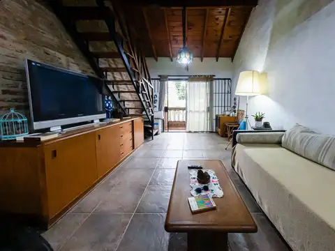 Depto Tipo Casa en Venta 18 años