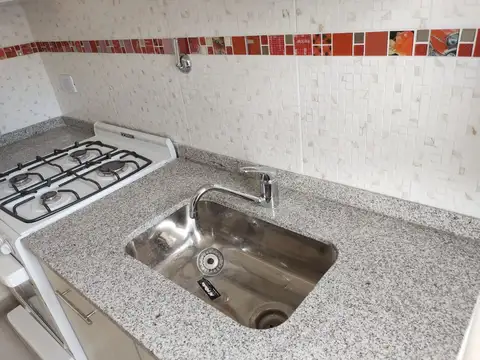 Depto Tipo Casa 2 ambientes con 1 baño