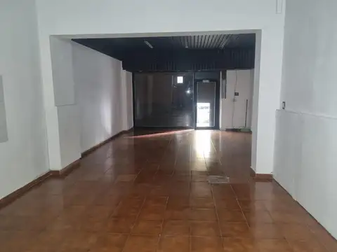Local en Alquiler en La Plata, $ 900.000
