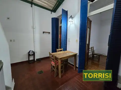 San Juan 3800, Piso PB