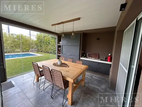 Casa en alquiler anual amoblado en Las Tipas, Nordelta