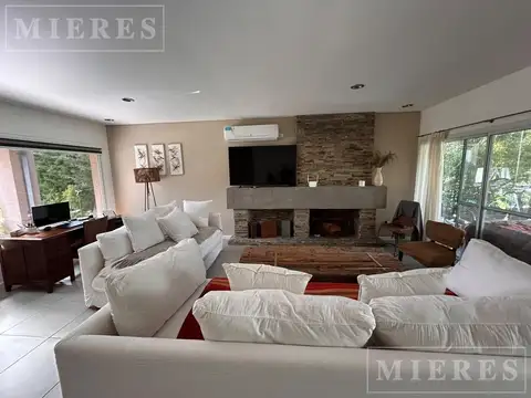 Casa en Alquiler de 3 dormitorios