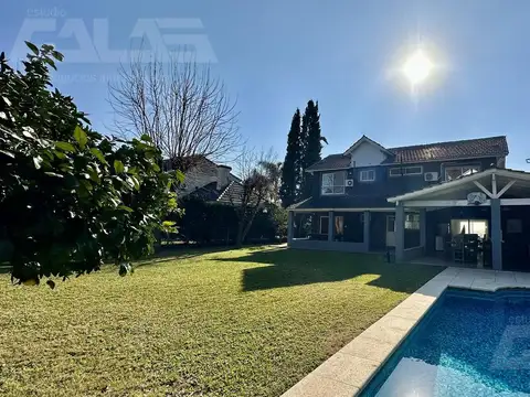 Casa en Venta en Francisco Alvarez, USD 330.000