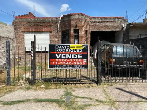 CASA DE 3 AMBIENTES A RECICLAR EN VENTA
