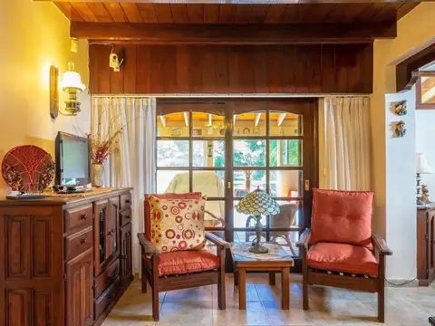 Casa en Alquiler Temporal en Zona Duplex, USD 3.800