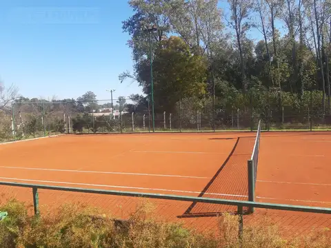 LOTE AL RÍO EN VENTA EN EL YACHT