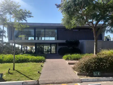 Lote al río, en EL YACHT