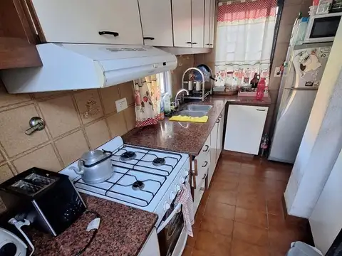 Depto Tipo Casa en Venta en Bernal Oeste, USD 55.000