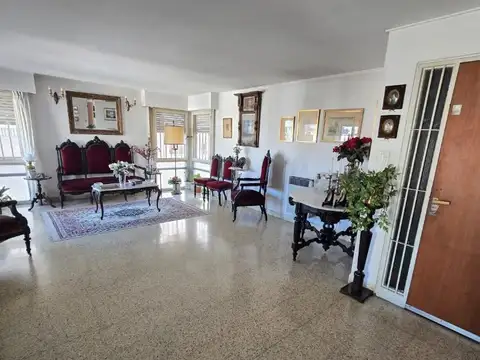 Departamento en Alquiler de 4 dormitorios
