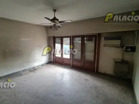 Industria 4252 , Piso 1