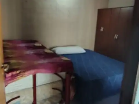 Casa 7 ambientes con 1 baño