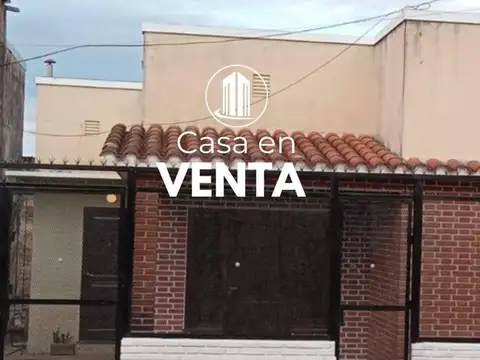 VENDO. Casa en calle Chile. Concordia, ER.