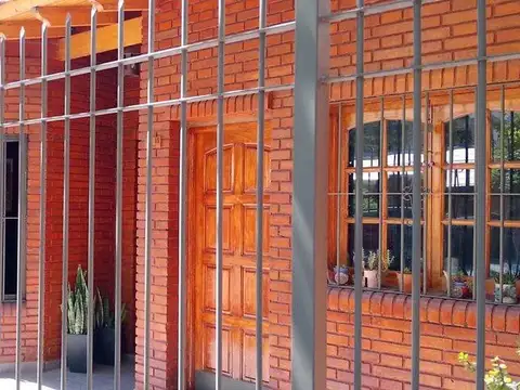 Casa en El Plumerillo, APTA CRÉDITO