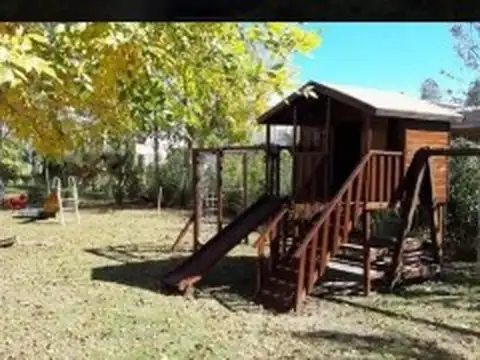 VENDE CASA 3 AMB BARRIO CERRADO ALTOS DE MANZANARES- PILAR-