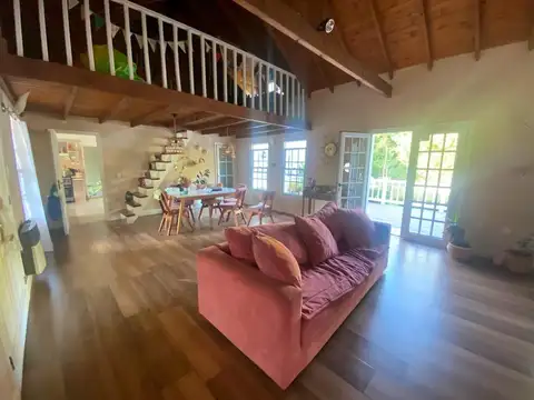 Casa 4 ambientes con 3 baños
