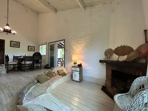 Casa 3 ambientes con 2 baños