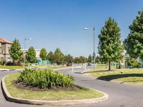 Lote en venta central interno en Ayres Plaza