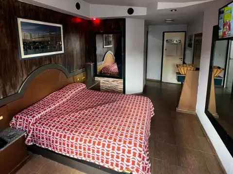 Hotel en Venta 40 años