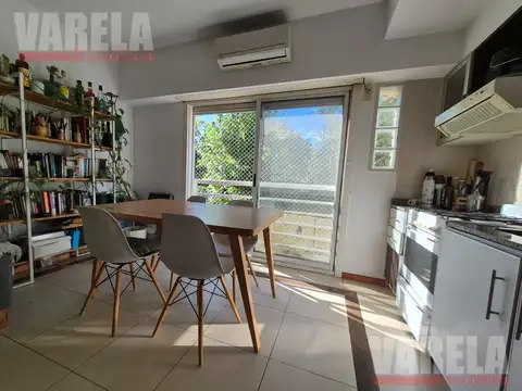 MELINCUE  al 2700 Piso 1° por escalera