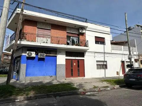 Depto Tipo Casa en Venta de 7 ambientes