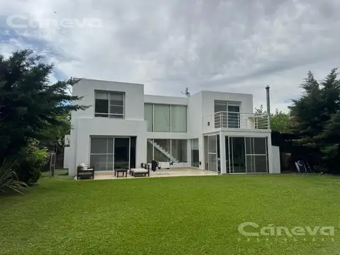 Casa en Venta en Villanueva, USD 320.000