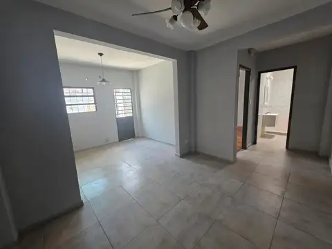 Depto Tipo Casa en Alquiler en Villa del Parque, $ 890.000