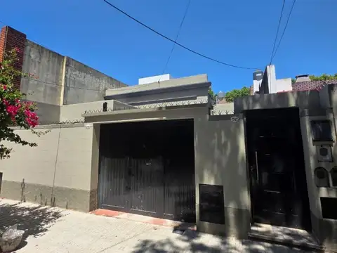 Ph 2 y 1/2 ambientes 120m2 patio y terraza sin expensas