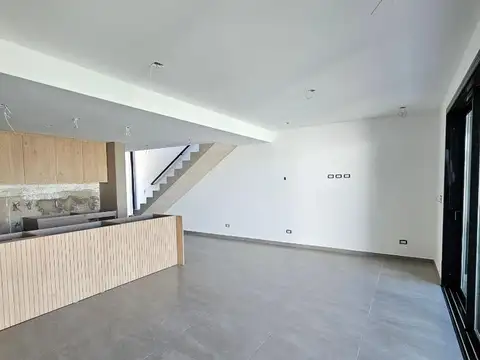 Casa en Venta al Oeste
