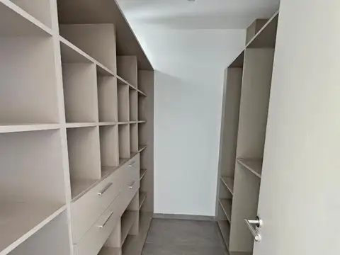 Casa en Venta en Brisas De Manantiales, USD 230.000
