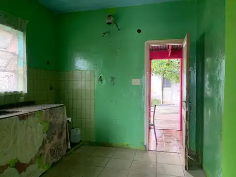 Casa 3 ambientes con 1 baño