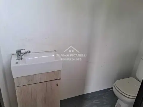 Local en Venta en Parque Sakura, USD 65.000