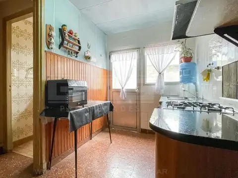 Casa 7 ambientes con 3 baños