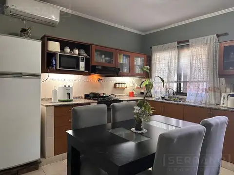 Casa en alquiler de 3 ambientes con patio en Béccar, San Isidro