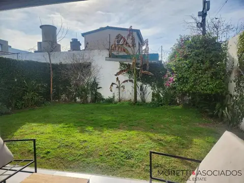 Casa 5 ambientes con 4 baños