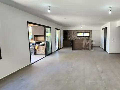 Casa en Venta en Pilar del Este - Santa Emilia, USD 180.000
