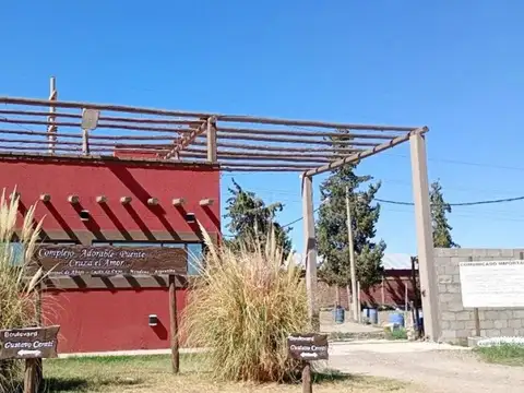 Venta Casa y Lote Amplio, Complejo Adorable Puente