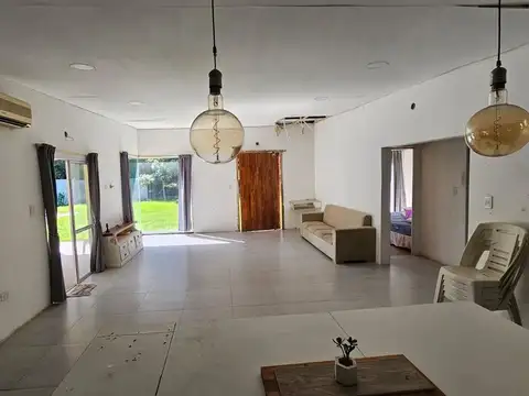 Casa 4 ambientes con 1 baño